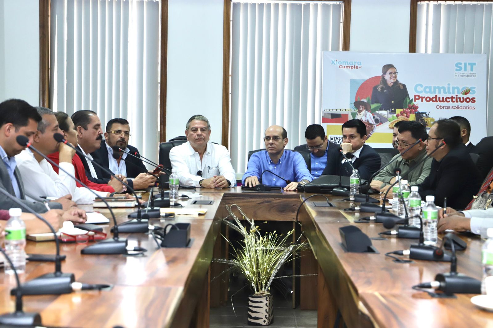 CN, AMHON, SIT: ejecutarán mil 200 proyectos en la red vial'