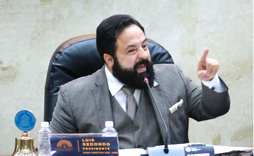 Nacionalistas permitieron sueldo a suplentes: Luis Redondo