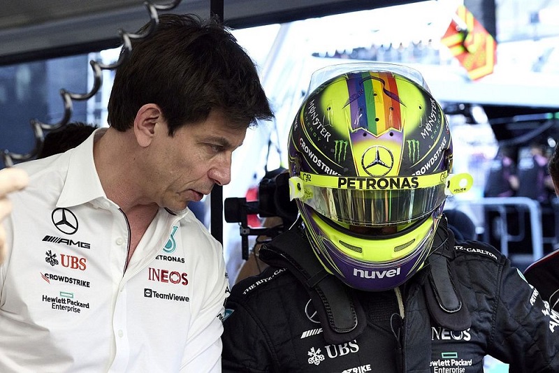 Wolff responde a rumores de Hamilton y Ferrari F1