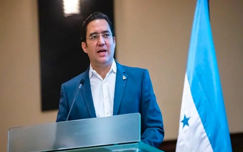 Presidenta pondrá fin a remanentes de narcodictadura, dice Héctor Zelaya