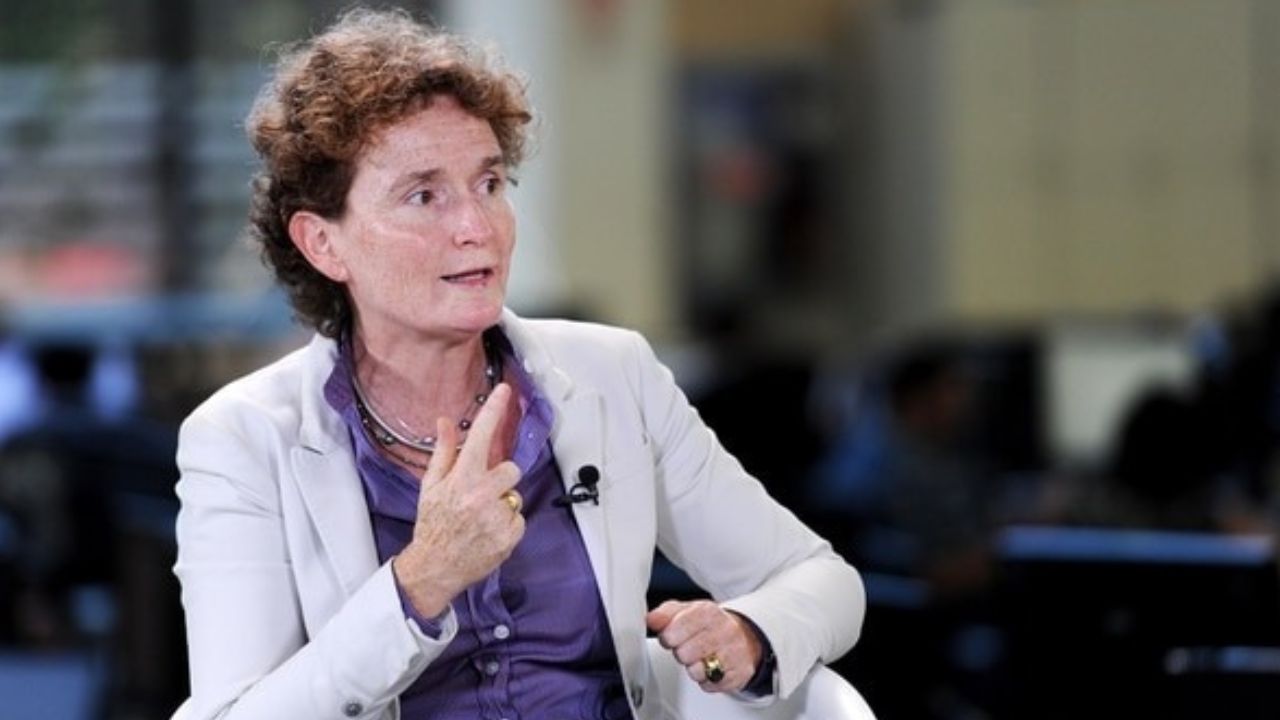 Alice Shackelford lamenta que apoyo al CNA molestara al Gobierno...