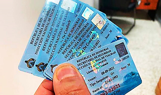 Honduras, conductores seguirían circulando con licencias vencidas