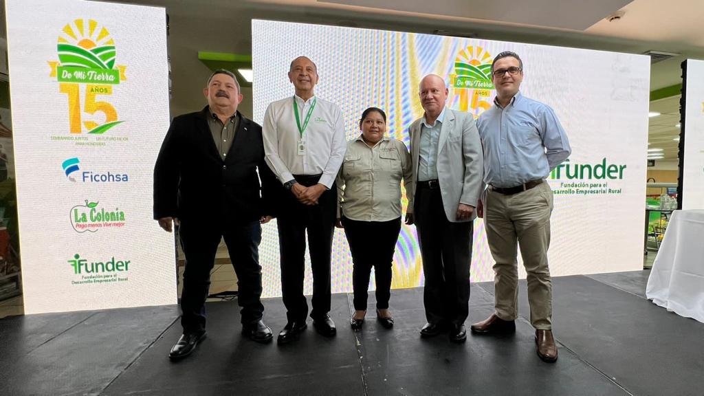 Supermercados La Colonia celebra 15 Años de “De Mi Tierra”