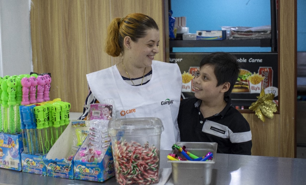 Elisa "Ely" Alvarado, emprendedora hondureña que comenzó su negocio de comida rápida
