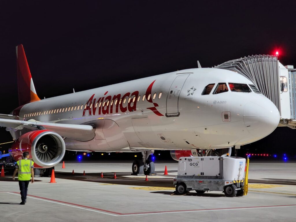 Alta ocupación registran primeros vuelos Palmerola – Bogotá de Avianca