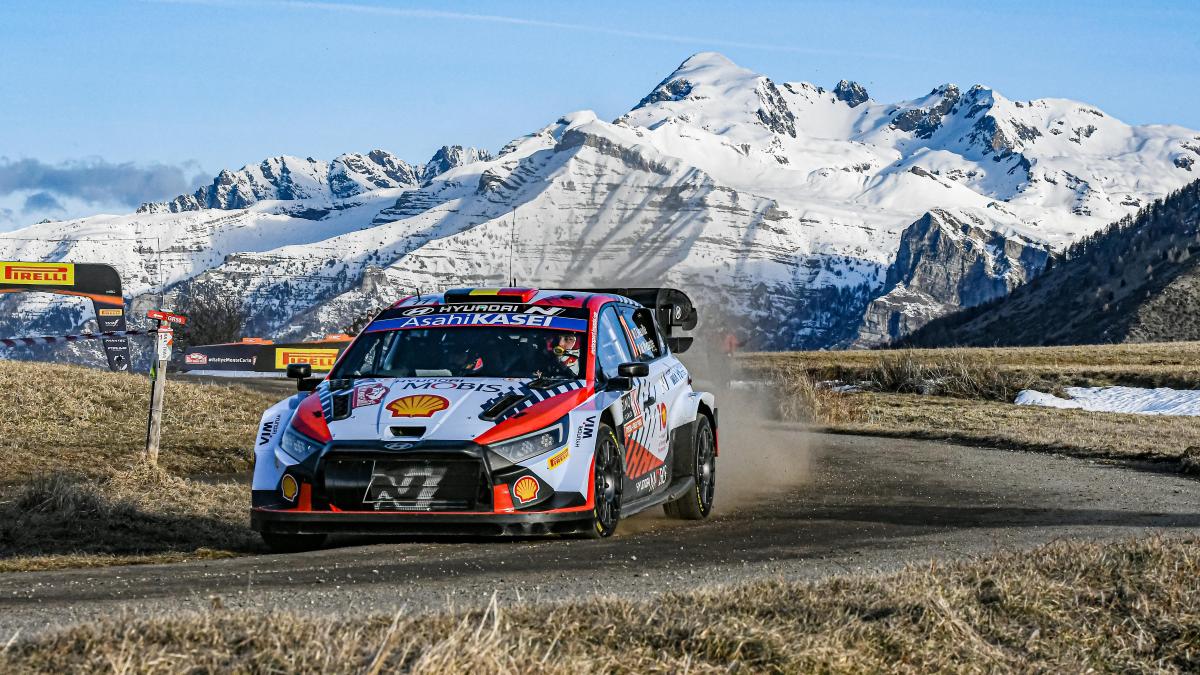 Neuville gana duelo épico con Ogier en Montecarlo