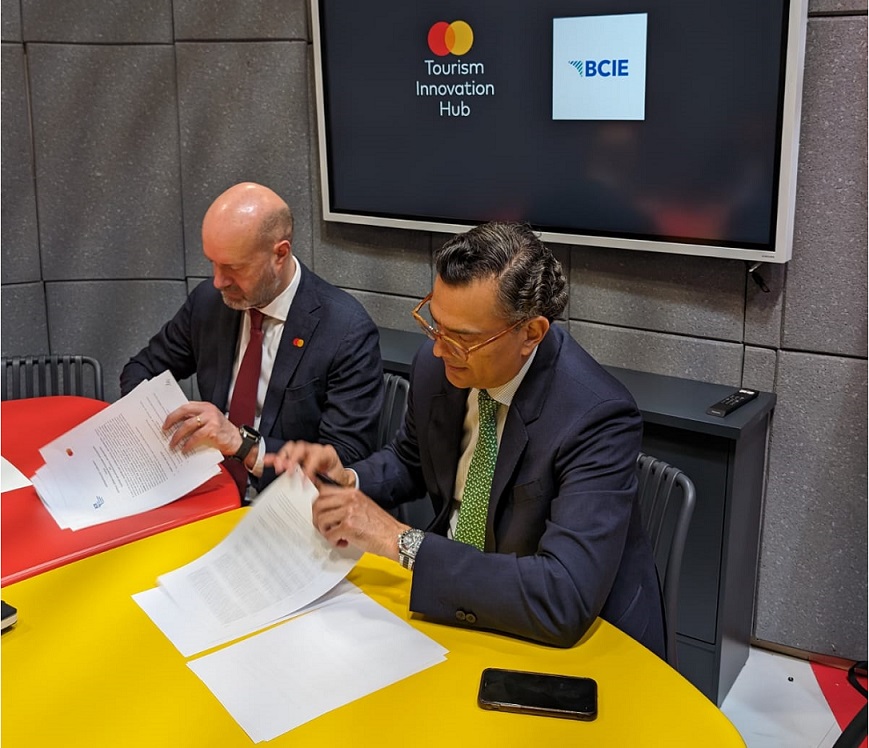 BCIE y Mastercard se asocian para impulsar digitalización