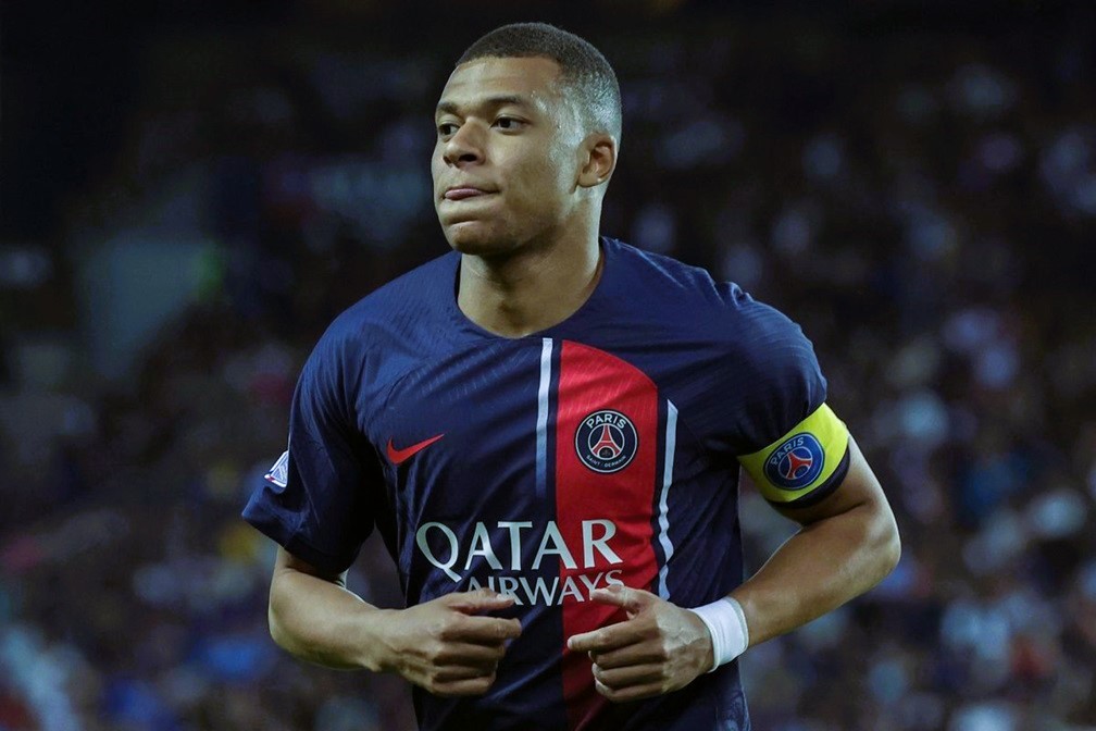 Se revela sueldo mensual de Mbappé
