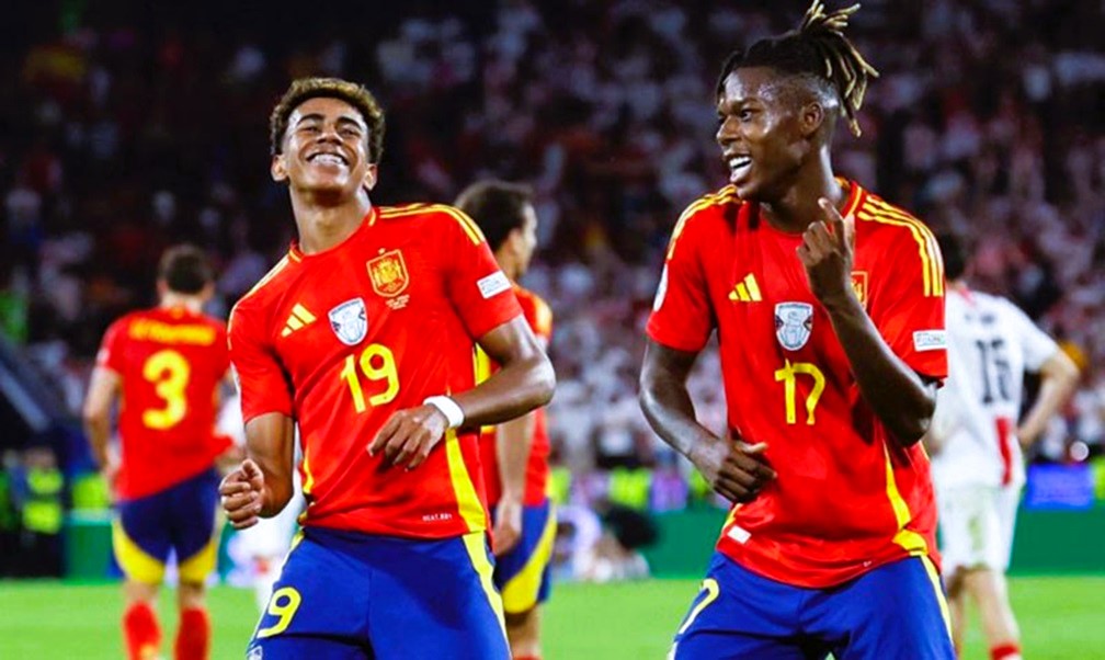 España remonta, sueña con la Euro 2024