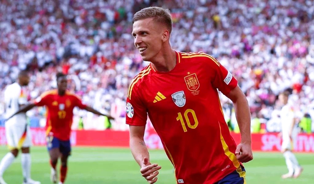 Dani Olmo regresa a Barcelona