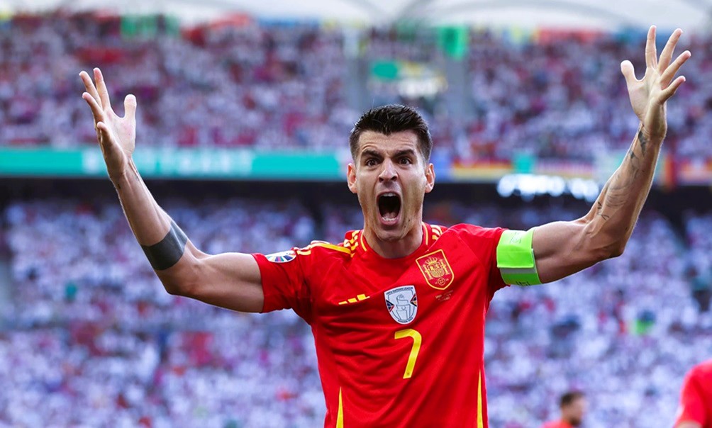 Fonseca deja en suspenso titularidad de Morata