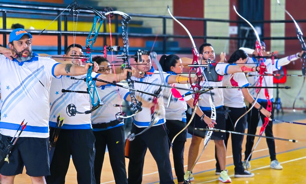 Honduras Brilla en Torneo Indoor de Tiro con Arco