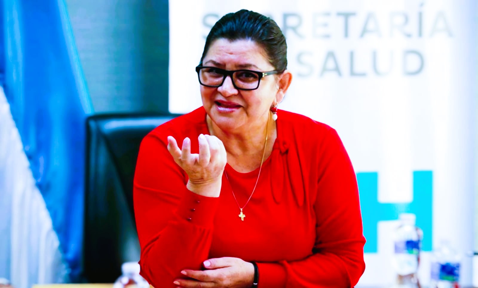 Ministra de Salud minimizar escasez de algodón en Hospital Escuela