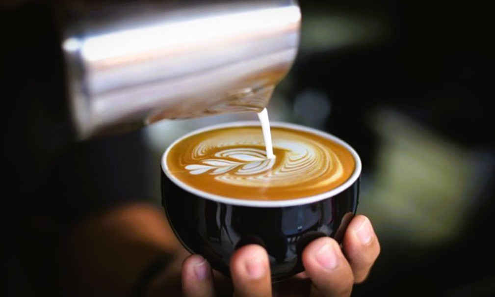 El café atrae miradas: ¿Qué tanto aumentará el precio en 2025?