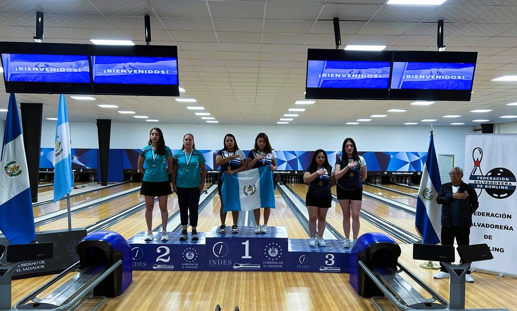 Honduras brilla en el Torneo Centroamericano de Bowling en San Salvador