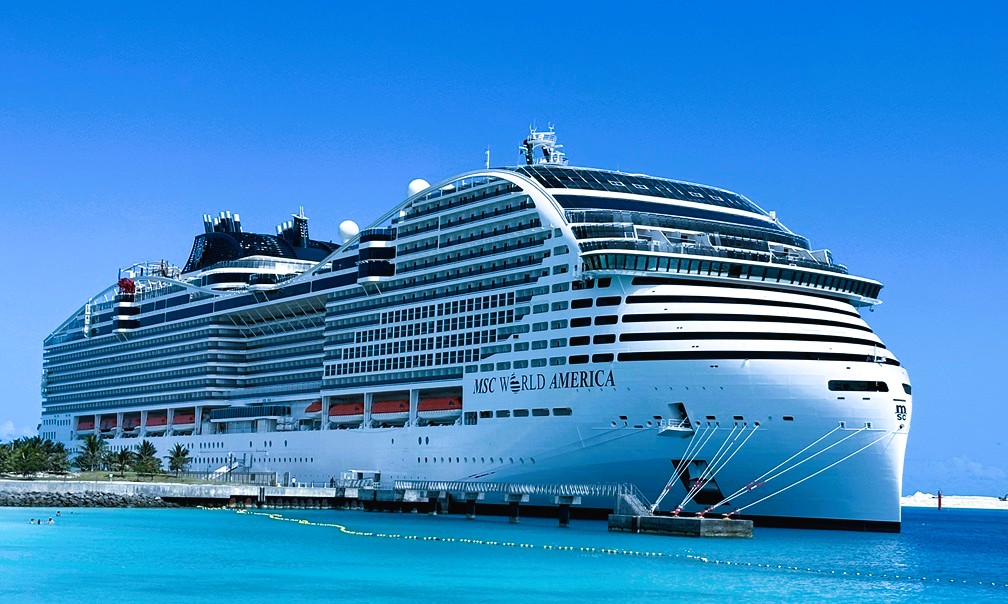 Crucero MSC World America llega por primera vez a Roatán