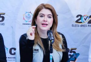 Avanza el diálogo en el CNE: Cossette López