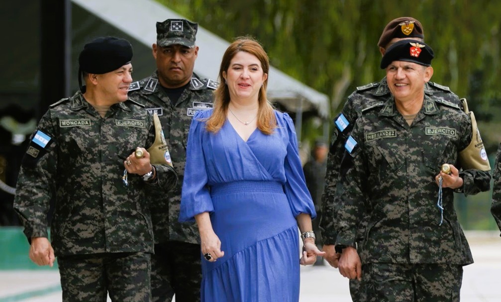 FFAA recuerdan al CNE que solicitudes deben pasar por Xiomara Castro