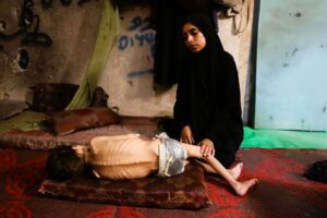 Hambre sin tregua en Gaza: “Cada semana los niños mueren más rápido”