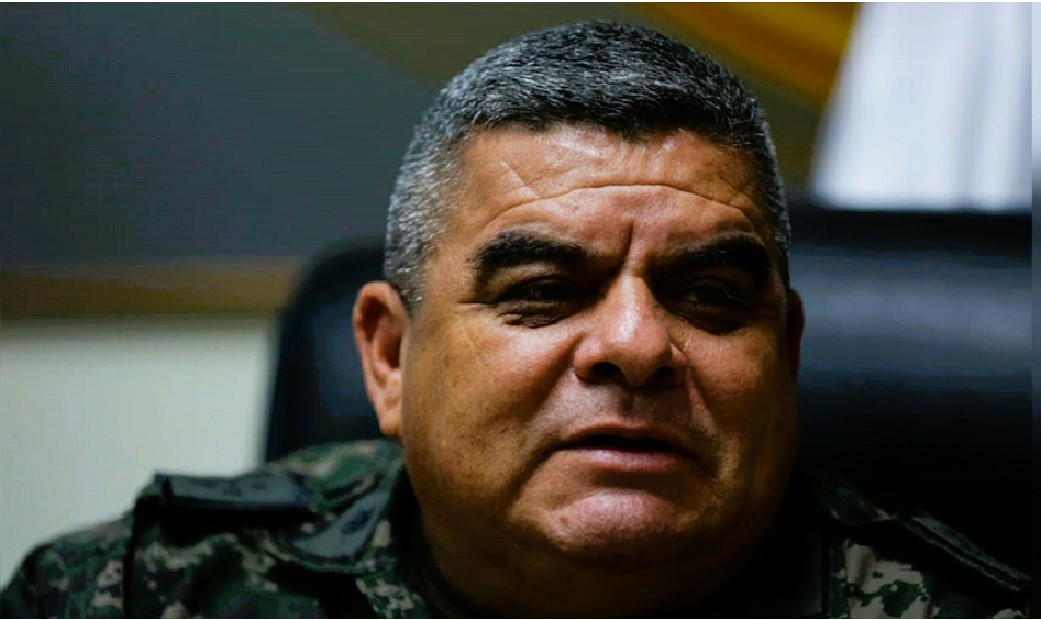 Xiomara Castro habría pedido la renuncia del general Ramiro Muñoz