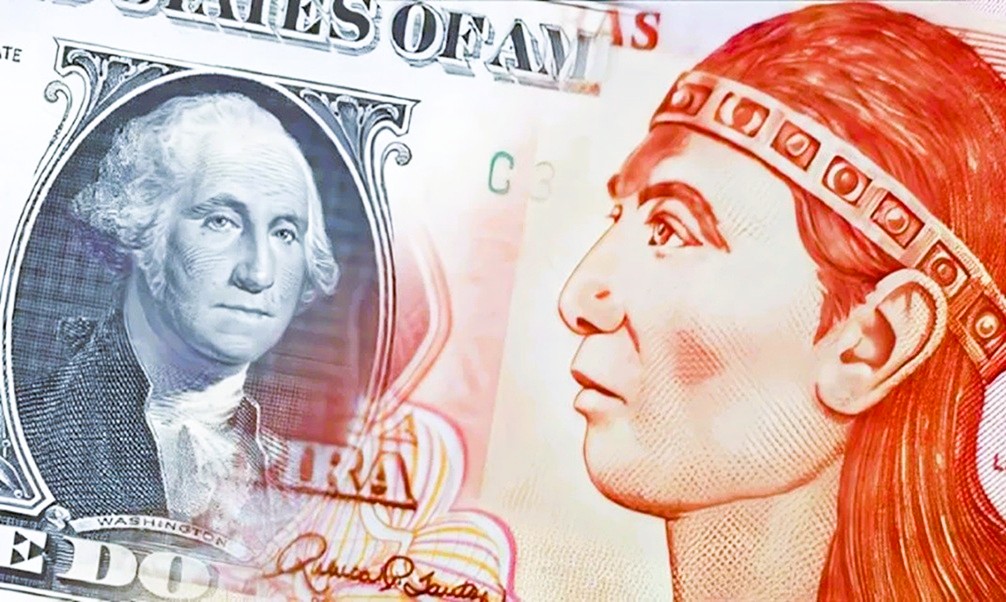 Cobros en dólares persisten pese a prohibición legal en Honduras