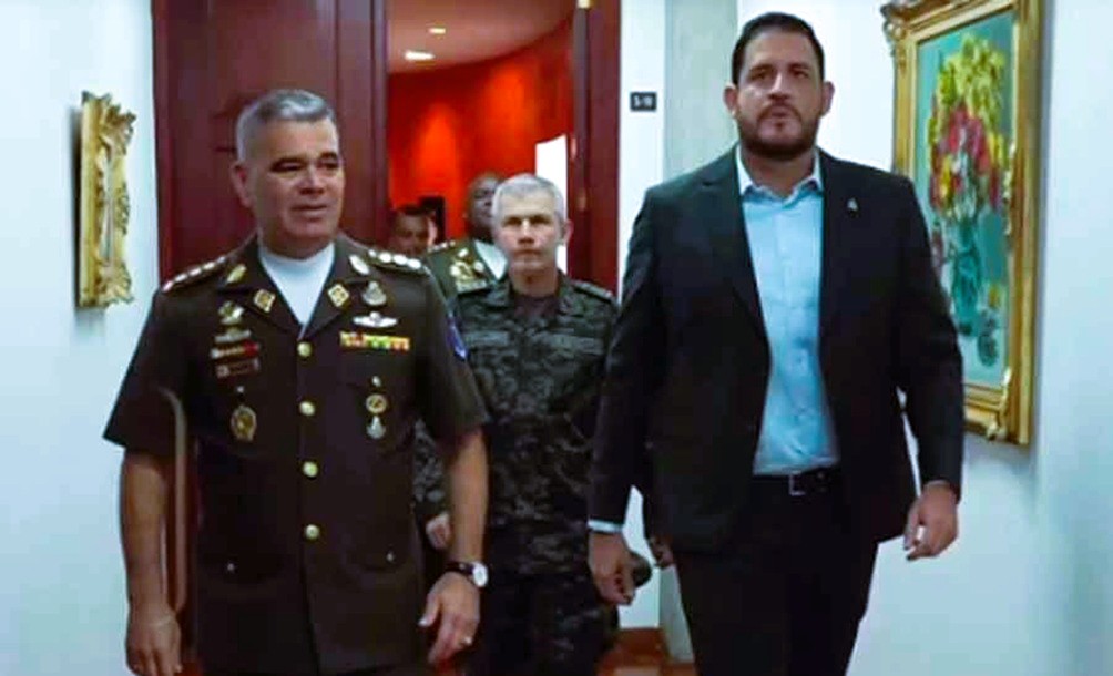 General Hernández rechaza vínculos de Maduro con FFAA