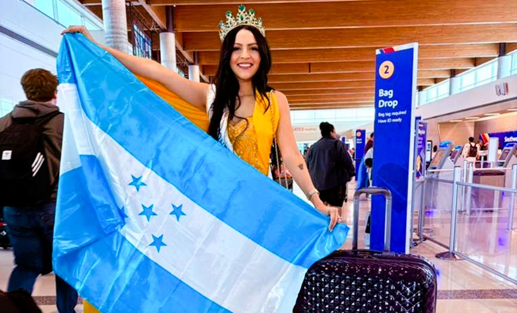 Honduras brilla en Mrs. World con Graciela Monterola