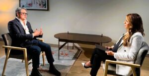 Juan Orlando Hernández se aparta del poder político