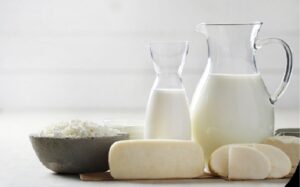 Lácteos suman cuarta alza, golpe al bolsillo