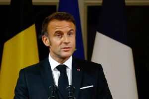 Francia autoriza que aviones de EE.UU. utilicen sus bases