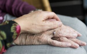 Japón aprueba primer tratamiento con células madre contra párkinson