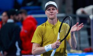 Jannik Sinner aplasta rivales fuera Top 20