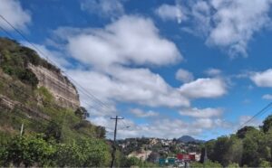 Clima seco matinal y lluvias leves vespertinas en Domingo de Resurrección