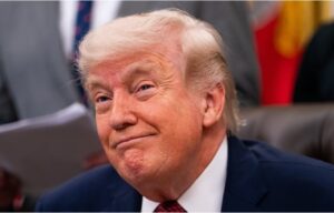 Trump publicó una imagen y advirtió a Irán: “¡Más les vale espabilar pronto!”