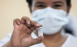 Salud impulsa blindaje sanitario con 780 mil dosis de vacunas