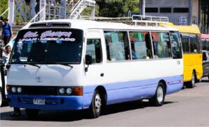 Gobierno cubre alza en transporte, según empresario