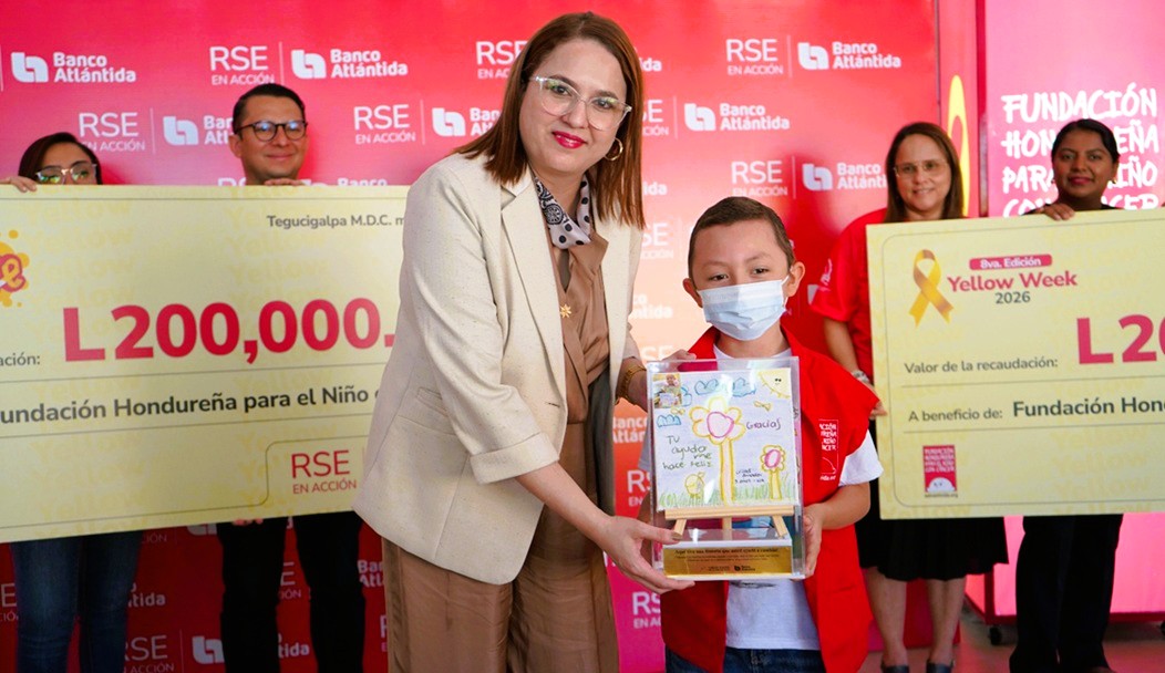 Banco Atlántida renueva alianza solidaria con niños con cáncer