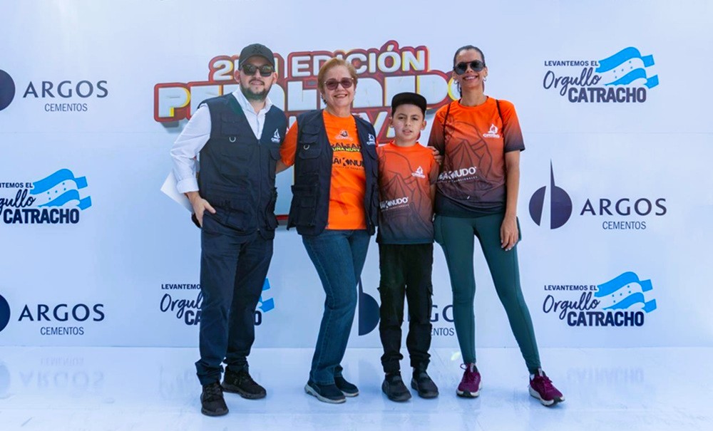 Pedaleando por una nueva piel une solidaridad nacional