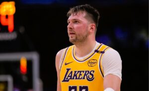 Luka Doncic lidera el primer equipo de la All-NBA