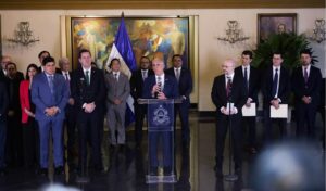 Honduras sella pacto con el FMI