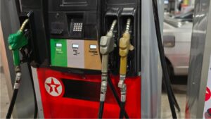 Combustibles bajan por quinta semana en Honduras