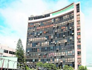 Médicos del IHSS se suman a asambleas del CMH