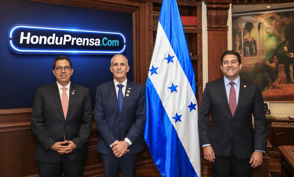 Asfura recibe ruta climática del Distrito Central
