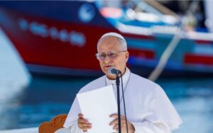 “No se puede hablar de dignidad y dejar que los mares sean cementerios”; Papa León XIV