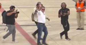 Expresidente Hernández vuelve a Honduras