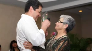 Doña Elvira afirma que Dios permitió regreso de JOH