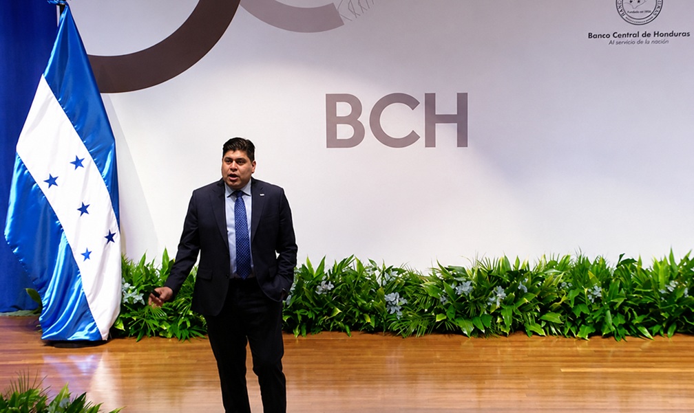 Reservas crecen mientras BCH contiene presión sobre lempira