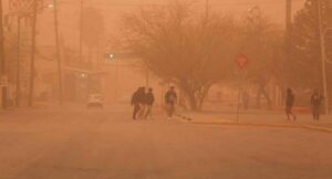 Confirman tormentas de polvo y arena sin precedentes en la frontera de México y EE.UU.