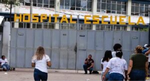 Hospital Escuela reporta avances en medicamentos y operaciones