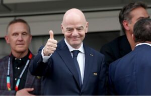 Escocia retira su apoyo a Infantino